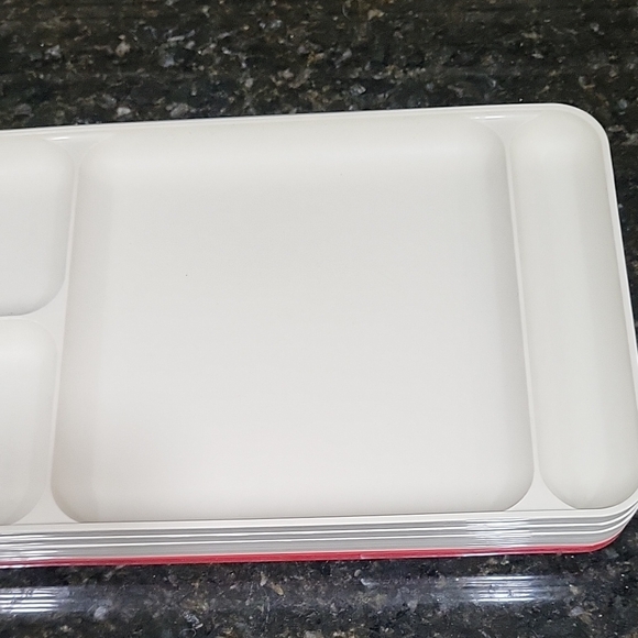 Vintage Set of 5 Tupperware Stackable White and Red Dinner Lunch Trays - Picture 3 of 8